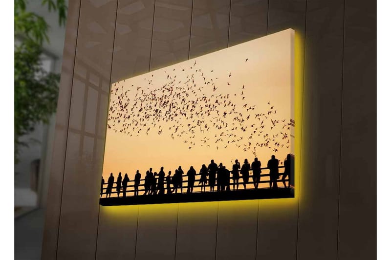 Canvas-taulu LED-valaistuksella - Ihmisten siluetteja kultaista taivasta vasten ja liiteleviä lintuja - Kulta / Musta - Sisustustuotteet - Taulu & taide - Canvas-taulu