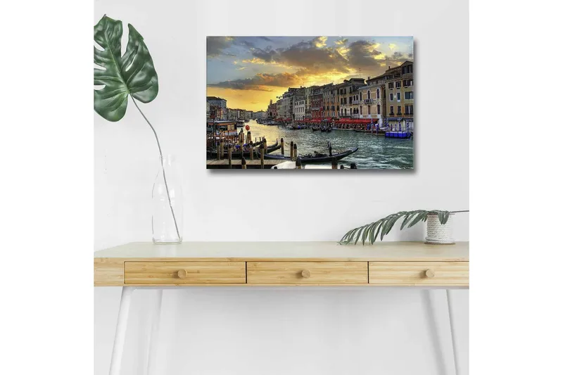 Canvas-taulu LED-valaistuksella - Kaunis näkymä venetsialaiselle kanavalle auringonlaskun aikaan, Sininen / Oranssi / Beige