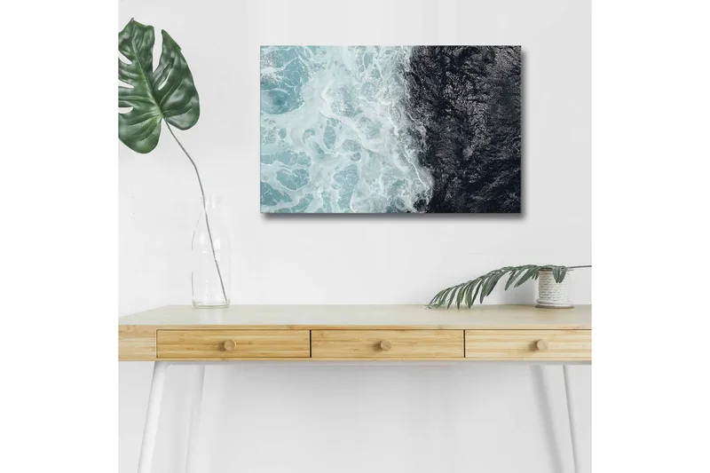 Canvas-taulu LED-valaistuksella - Kontrasti turkoosien aaltojen ja syvän mustan merenpinnan välillä, Turkoosi / Musta