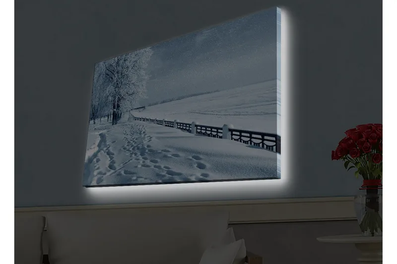 Canvas-taulu LED-valaistuksella - Luminen maisema, jossa on jälkiä lumessa ja puita tien varrella - Valkoinen / Vaaleansininen / Harmaa - Sisustustuotteet - Taulu & taide - Canvas-taulu