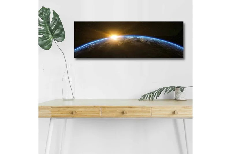 Canvas-taulu LED-valaistuksella - Maa avaruudesta nähtynä, auringonnousu horisontissa - Sininen / Oranssi / Musta - Sisustustuotteet - Taulu & taide - Canvas-taulu