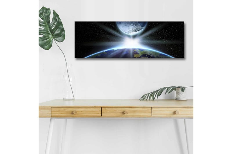 Canvas-taulu LED-valaistuksella - Maa avaruudesta nähtynä, valonsäteet murtuvat ilmakehän läpi - Sininen / Vihreä / Musta - Sisustustuotteet - Taulu & taide - Canvas-taulu