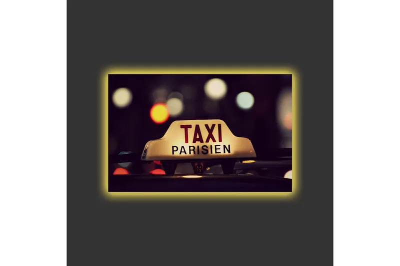 Canvas-taulu LED-valaistuksella - Taksikyltti tekstillä TAXI PARISIEN yöaikaisessa kaupunkiympäristössä - Keltainen / Musta / Punainen - Sisustustuotteet - Taulu & taide - Canvas-taulu
