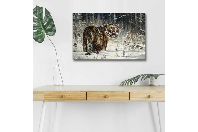 Canvas-taulu LED-valaistuksella - Tiikeri lumisessa metsäympäristössä, Oranssi / Valkoinen / Harmaa