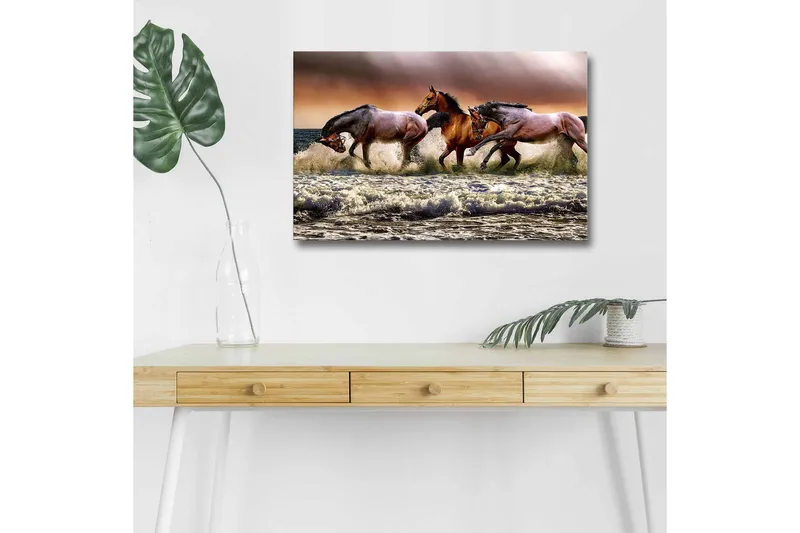 Canvas-taulu LED-valaistuksella - Ylenpalttiset hevoset laukkaamassa aaltojen läpi meren rannalla, Ruskea / Beige / Sininen