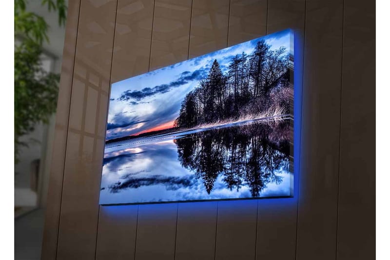Canvas-taulu LED-valaistuksella - Peilimäisiä järvimaisemia ja puiden siluetteja hämärässä - Sininen / Musta / Harmaa - Sisustustuotteet - Taulu & taide - Canvas-taulu