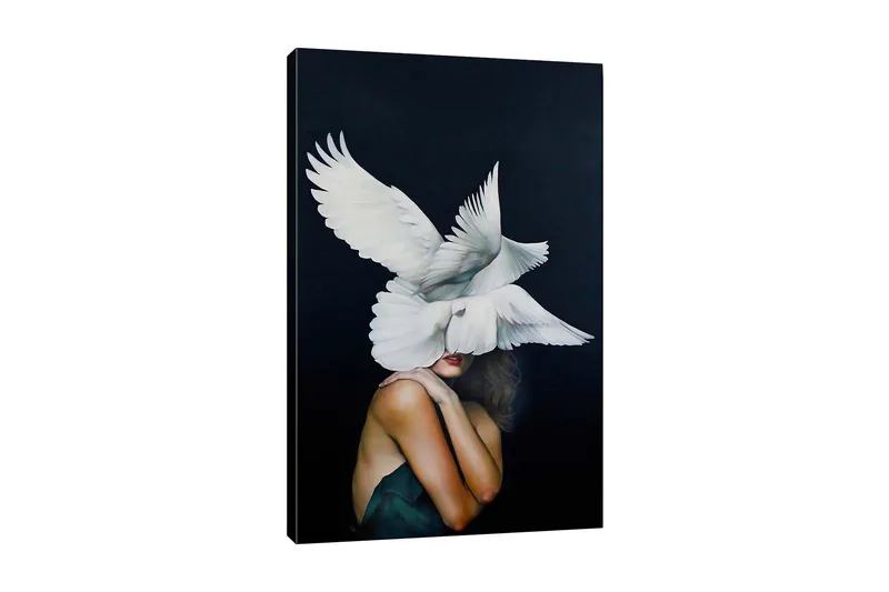 Canvas-taulu - Linnut leijuvat paljaan olkapäänsä omaavan naisen yllä, Valkoinen / Musta / Ihonvärinen