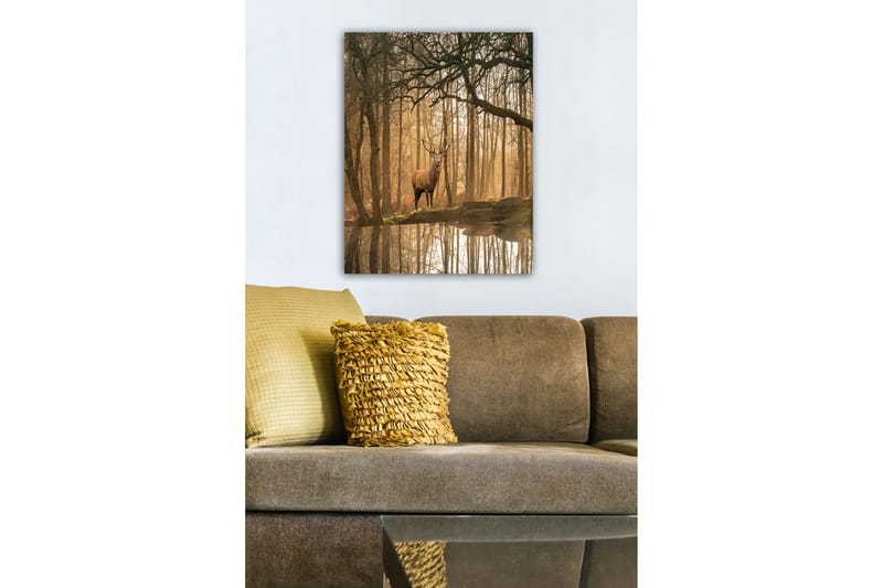 Canvas-taulu - Majesteettinen hirvi sumuisessa metsäympäristössä - Ruskea / Kulta / Vihreä - Sisustustuotteet - Taulu & taide - Canvas-taulu