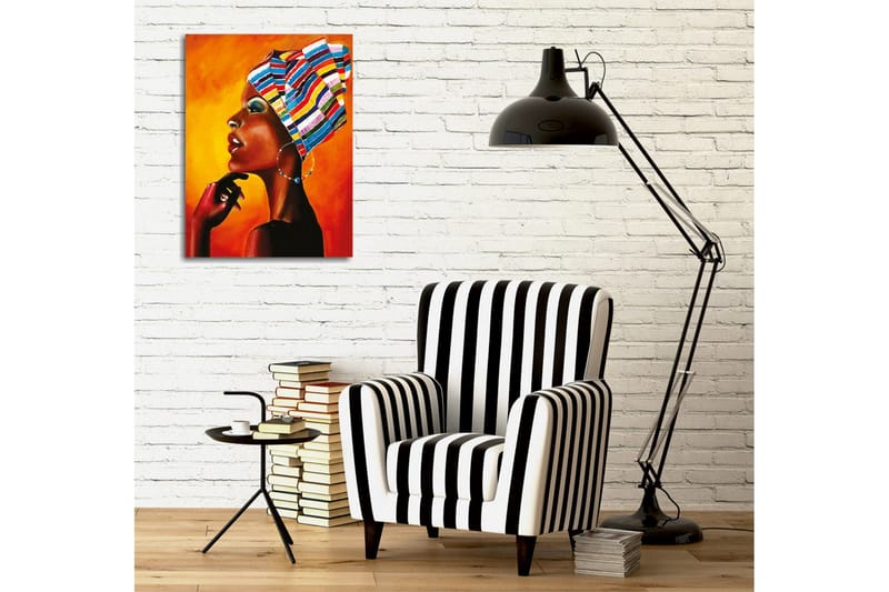 Canvas-taulu - Muotokuva naisesta, jolla on värikäs huivi ja vahva ilme - Oranssi / Musta / Sininen - Sisustustuotteet - Taulu & taide - Canvas-taulu