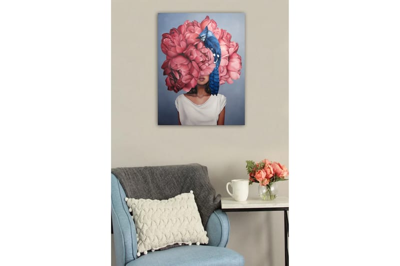 Canvas-taulu - Muotokuva naisesta, jonka pään päällä on suuri vaaleanpunaisten kukkien kimppu ja sininen lintu istuu kukkien päällä - Vaaleanpunainen / Sininen / Beige - Sisustustuotteet - Taulu & taide - Canvas-taulu