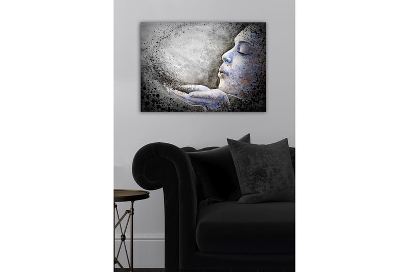 Canvas-taulu - Muotokuva naisesta puhaltamassa hiukkasia käsistään - Harmaa / Sininen / Musta - Sisustustuotteet - Taulu & taide - Canvas-taulu