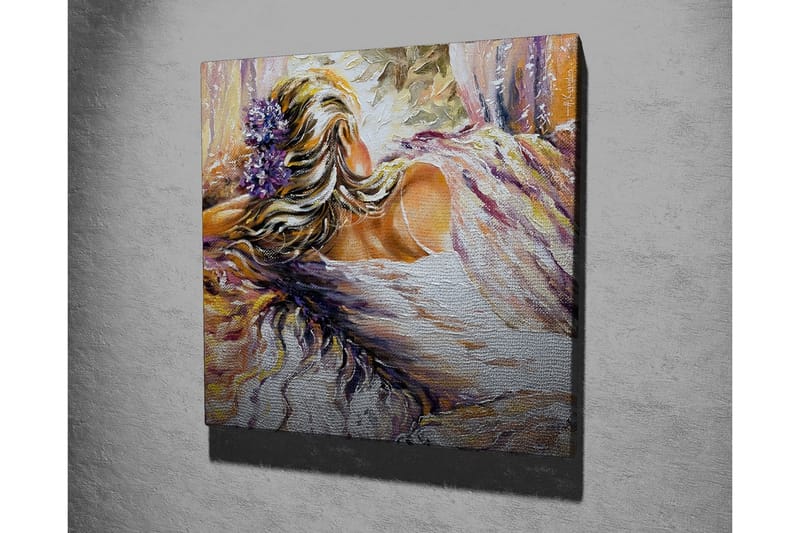 Canvas-taulu - Naishahmo, jonka hiuksissa on kukkia, lepää pehmeässä ympäristössä - Violetti / Beige / Valkoinen - Sisustustuotteet - Taulu & taide - Canvas-taulu