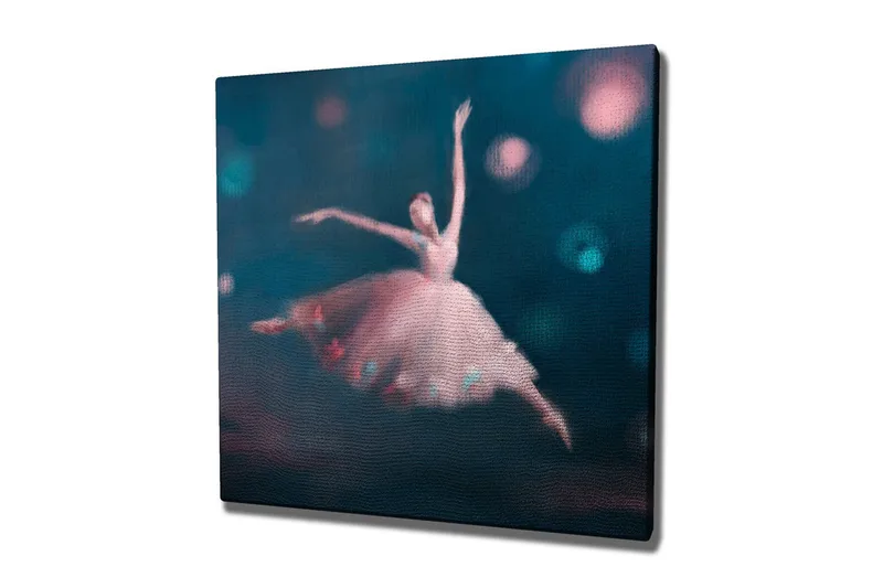 Canvas-taulu - Tanssiva balettitanssija unenomaisessa tunnelmassa, Sininen / Vaaleanpunainen / Valkoinen