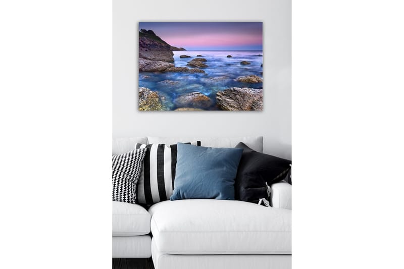 Canvas-taulu - Tunnelmallinen rannikkomaisema kallioilla ja merellä - Sininen / Harmaa / Violetti - Sisustustuotteet - Taulu & taide - Canvas-taulu