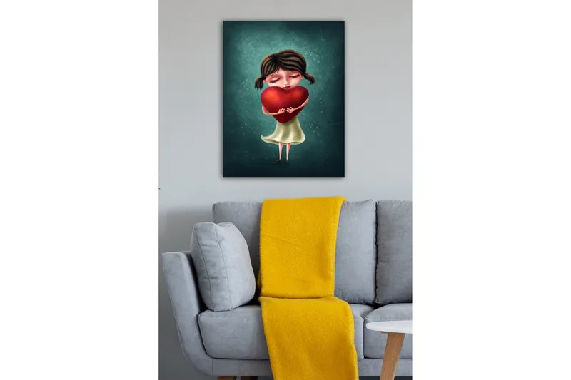 Canvas-taulu - Tyttö pitelee isoa punaista sydäntä - Punainen / Vihreä / Beige - Sisustustuotteet - Taulu & taide - Canvas-taulu