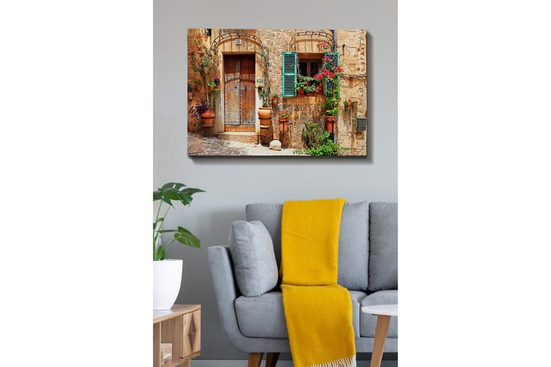 Canvas-taulu - Viehättävä talon julkisivu kukilla ja vihreillä ikkunaluukuilla - Terrakotta / Vihreä / Beige - Sisustustuotteet - Taulu & taide - Canvas-taulu