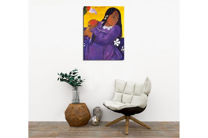 Canvas-taulu - Violettiin mekkoon pukeutunut nainen pitelee hedelmää - Violetti / Keltainen / Valkoinen - Sisustustuotteet - Taulu & taide - Canvas-taulu