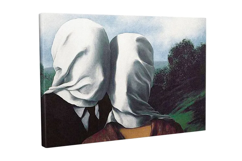 Canvas-taulu - Pariskunta seisoo rehevässä maisemassa valkoisilla liinoilla peittäen kasvonsa, Valkoinen / Musta / Vihreä