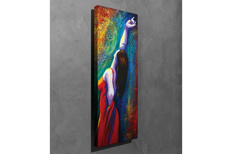 Canvas-taulu - Punaisessa mekossa oleva nainen ojentaa kättään värikästä taustaa vasten - Punainen / Sininen / Vihreä - Sisustustuotteet - Taulu & taide - Canvas-taulu