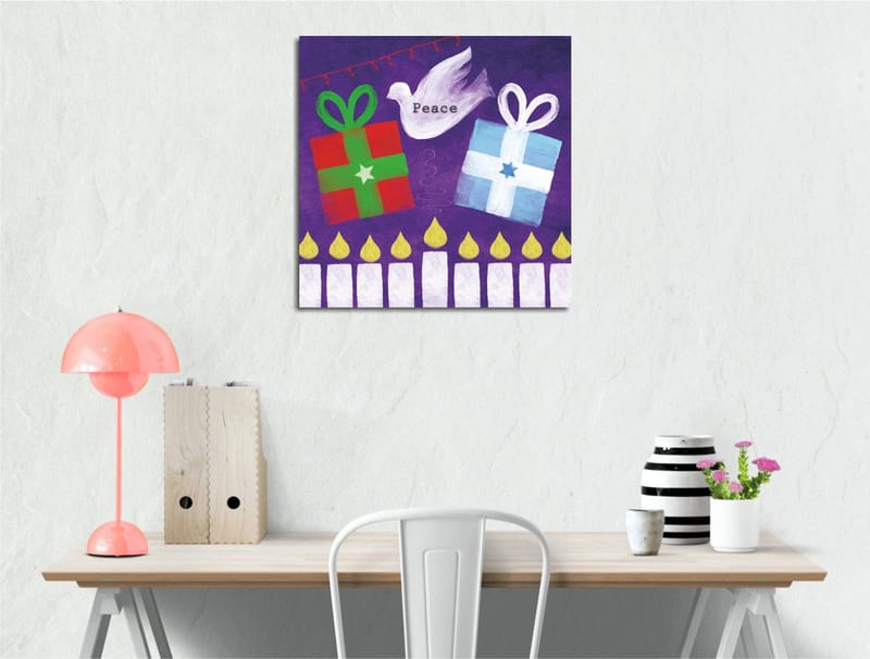 Canvastaulu 45x45 cm - Värikkäitä lahjoja leikkisässä sommitelmassa, jossa on rauhankyyhky, Vihreä / Punainen / Violetti