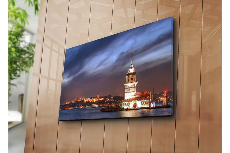 Canvastaulu 70x45 cm - Kaunis majakka veden äärellä dramaattisella taivaalla taustalla - Tummansininen / Valkoinen / Oranssi - Sisustustuotteet - Taulu & taide - Canvas-taulu