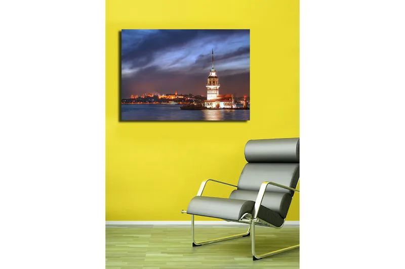 Canvastaulu 70x45 cm - Kaunis majakka veden äärellä dramaattisella taivaalla taustalla - Tummansininen / Valkoinen / Oranssi - Sisustustuotteet - Taulu & taide - Canvas-taulu