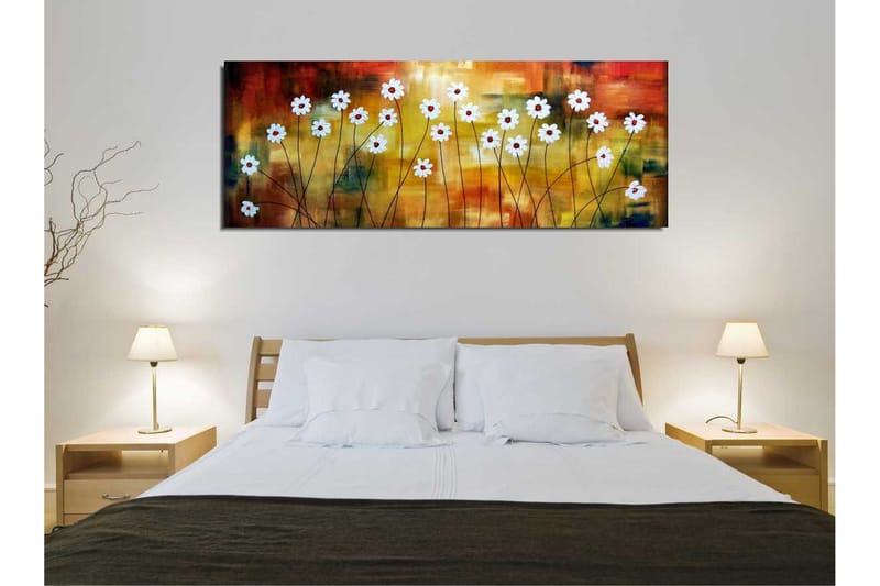 Canvastaulu 80x30 cm - Kukkaniitty valkoisilla kukilla ja punaisilla keskustoilla värikkäällä taustalla - Valkoinen / Punainen / Oranssi - Sisustustuotteet - Taulu & taide - Canvas-taulu