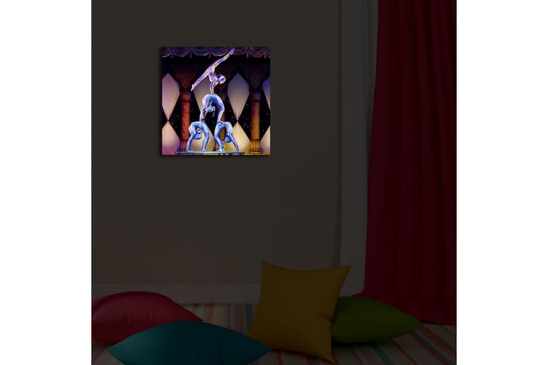 LED-valaistus kankaalle 40x40 cm - Akrobaattinen esitys, jossa kolme ihmistä tasapainoilee lavalla - Sininen / Keltainen / Violetti - Sisustustuotteet - Taulu & taide - Canvas-taulu