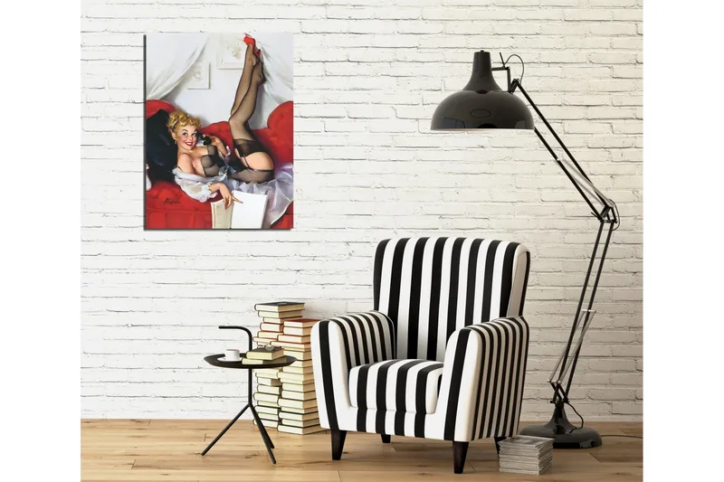 Pieni canvas-taulu 30x40 cm - Leikkisä nainen aistillisessa asennossa puhelin kädessä - Punainen / Musta / Beige - Sisustustuotteet - Taulu & taide - Canvas-taulu