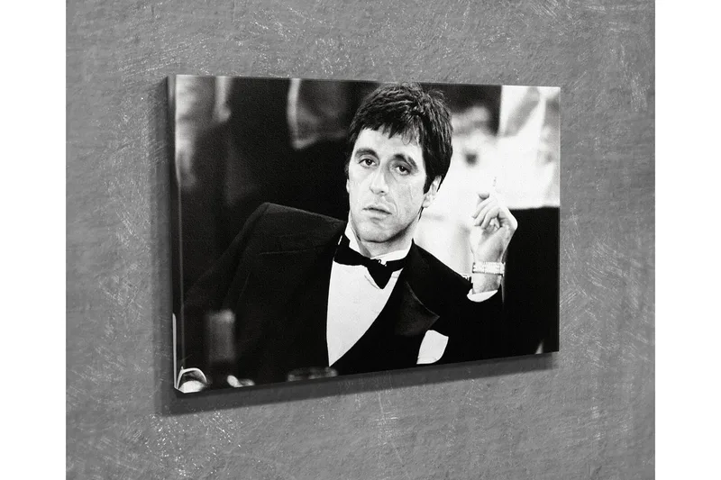 Pieni canvas-taulu 40x30 cm - Muotokuva miehestä smokingissa ja savuke kädessään, Musta / Valkoinen