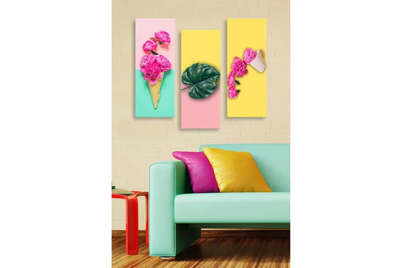 Puinen canvas-taulu, 3 osaa, 50x70 cm - Värikäs sommitelma kukista ja lehdistä lasikartiossa, joka ulottuu kolmen paneelin yli, Vaaleanpunainen / Vihreä / Keltainen