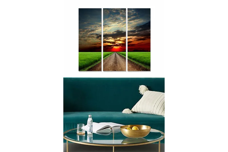 Puinen canvastaulu, 3 osaa, 50x70 cm - Kaunis maisemanäkymä, jossa tie johtaa kohti auringonlaskua peltojen yli, Vihreä / Punainen / Sininen