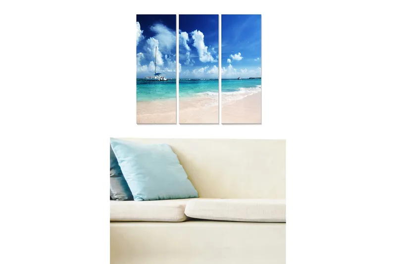 Puinen canvastaulu, 3 osaa, 50x70 cm - Kaunis rantamaisema purjeveneellä ja kirkkaansinisellä taivaalla, Sininen / Turkoosi / Beige
