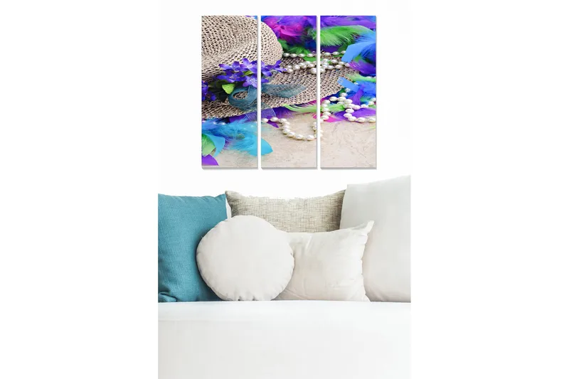 Puinen canvastaulu, 3 osaa, 50x70 cm - Värikäs kokoelma höyheniä, kukkia ja helmiä, keskipisteenä aurinkohattu, Violetti / Vihreä / Sininen