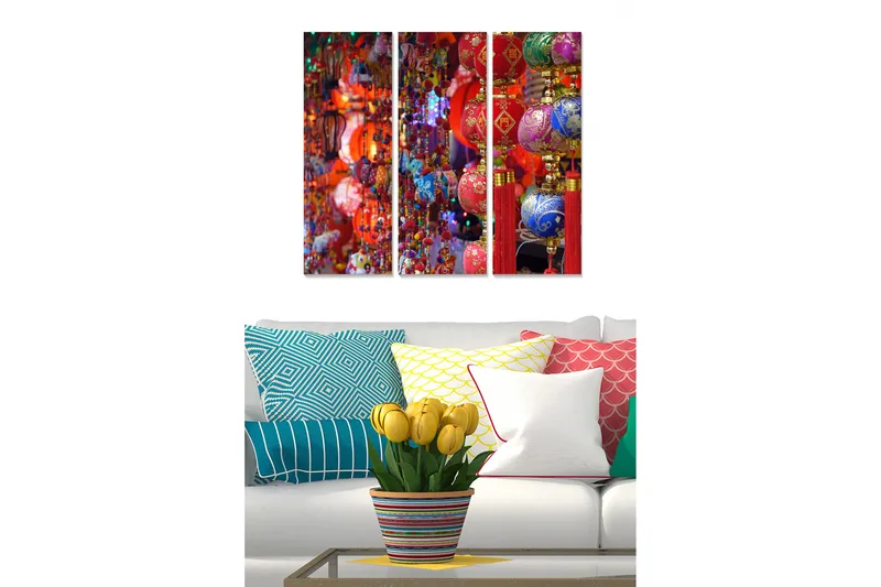 Puinen canvastaulu, 3 osaa, 50x70 cm - Värikkäitä lyhtyjä roikkumassa vilkkaalla markkinaympäristöllä, Punainen / Sininen / Kulta