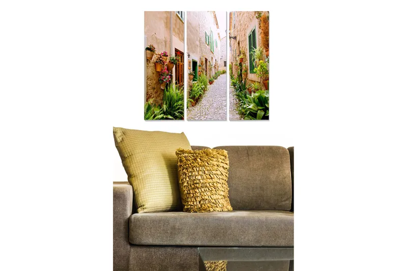 Puinen canvastaulu, 3 osaa, 50x70 cm - Viehättävä kuja kukkakoristeilla ja vihreillä kasveilla, Beige / Vihreä / Punainen