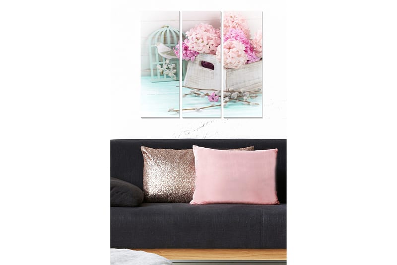 Puinen canvastaulu, 3-osainen, 50x70 cm - Kirkas ja romanttinen vaaleanpunaisten kukkien kimppu korissa, Vaaleanpunainen / Mintunvihreä / Valkoinen