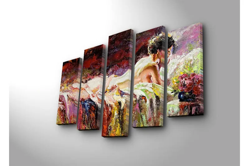 Suuri 5-osainen canvas-taulu, 105x70 cm - Aistillinen nainen lepää sängyllä kukkien lähellä - Punainen / Violetti / Beige - Sisustustuotteet - Taulu & taide - Canvas-taulu