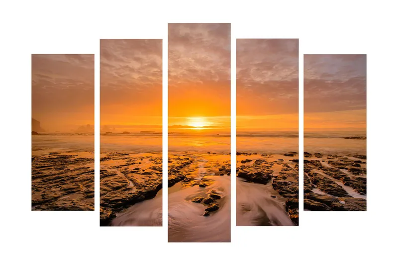 Suuri 5-osainen canvas-taulu, 105x70 cm - Auringonlasku meren yllä, etualalla kalliomuodostelmat, Oranssi / Musta / Harmaa