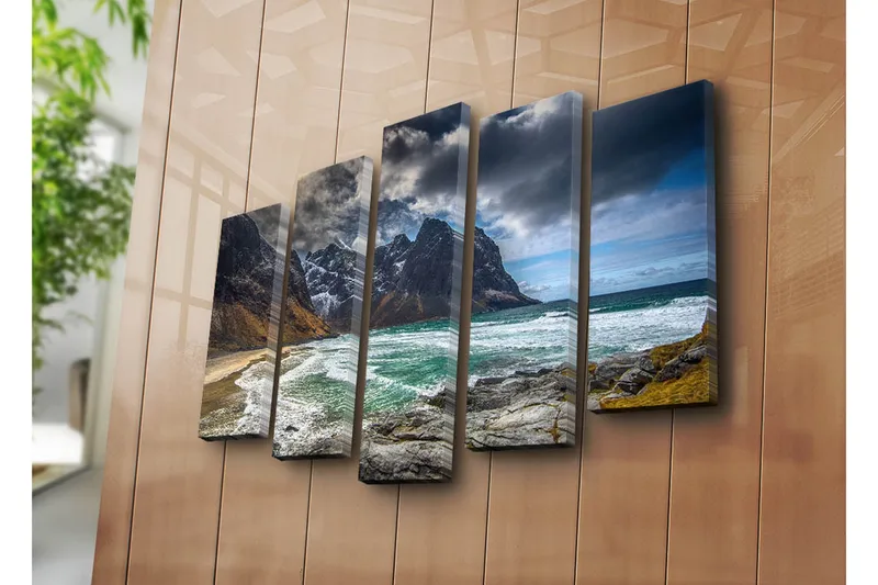 Suuri 5-osainen canvas-taulu, 105x70 cm - Dramaattiset vuoret meren ja rannan kanssa - Tummanharmaa / Turkoosi / Beige - Sisustustuotteet - Taulu & taide - Canvas-taulu