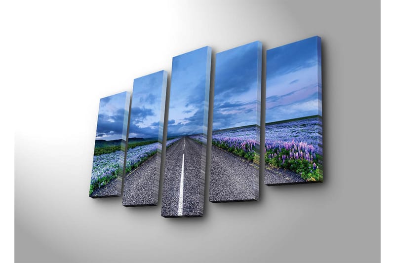 Suuri 5-osainen canvas-taulu, 105x70 cm - Kaunis maalaistie, jota ympäröivät violetit kukat ja dramaattiset pilvet - Violetti / Sininen / Harmaa - Sisustustuotteet - Taulu & taide - Canvas-taulu