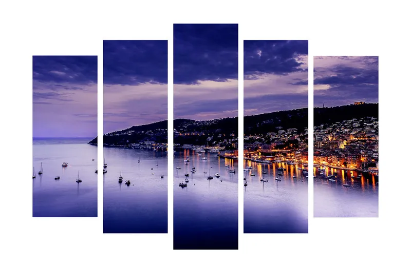 Suuri 5-osainen canvas-taulu, 105x70 cm - Kaunis rannikko purjeveneineen auringonlaskun valossa, Violetti / Sininen / Oranssi