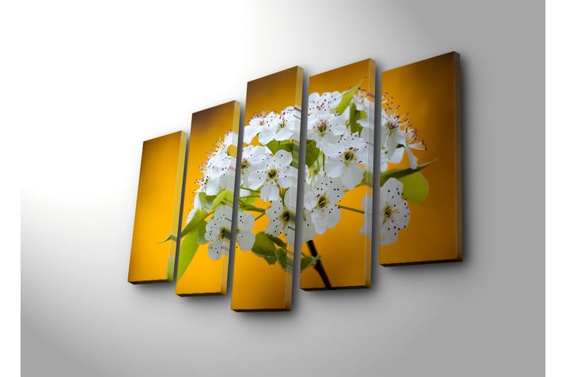 Suuri 5-osainen canvas-taulu, 105x70 cm - Kaunis valkoisten kukkien kimppu lämpimän keltaista taustaa vasten - Valkoinen / Keltainen - Sisustustuotteet - Taulu & taide - Canvas-taulu