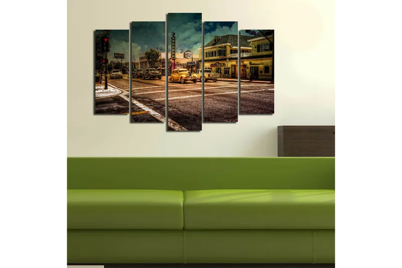 Suuri 5-osainen canvas-taulu, 105x70 cm - Nostalginen kaupunkikuva klassikkoautoilla ja vilkkailla katumaisemilla - Keltainen / Ruskea / Harmaa - Sisustustuotteet - Taulu & taide - Canvas-taulu