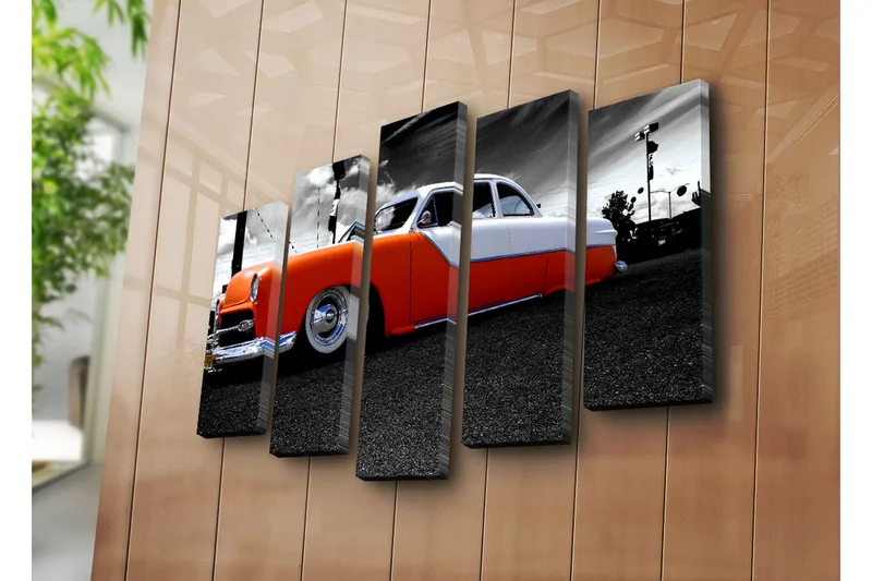 Suuri 5-osainen canvas-taulu, 105x70 cm - Retroauto oranssilla ja valkoisella maalipinnalla - Oranssi / Valkoinen / Harmaa - Sisustustuotteet - Taulu & taide - Canvas-taulu