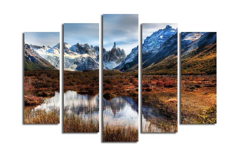 Suuri 5-osainen canvas-taulu, 105x70 cm - Upea vuoristomaisema lumihuippuisine vuorenhuippuineen ja peilimäisine järvineen - Tummanvihreä / Sininen / Oranssi - Sisustustuotteet - Taulu & taide - Canvas-taulu