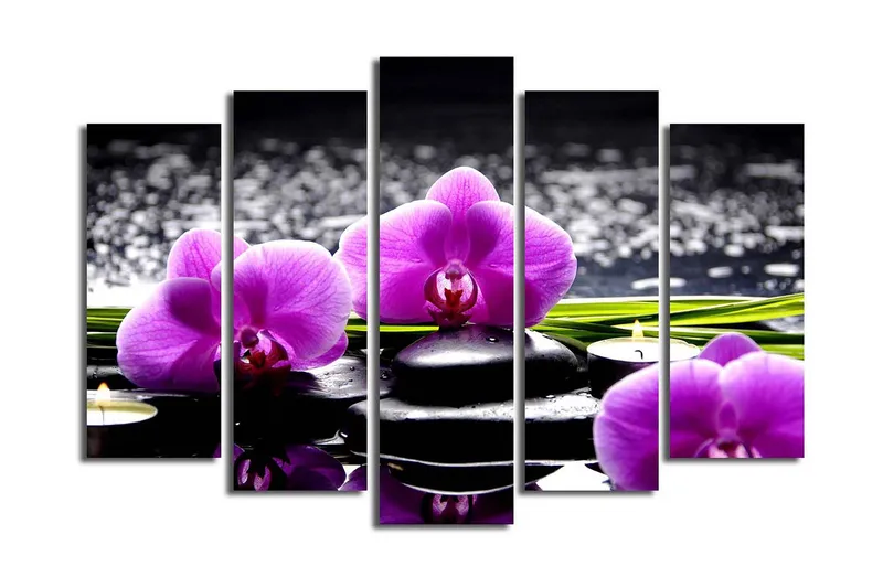 Suuri 5-osainen canvas-taulu, 105x70 cm - Violetit orkideat mustilla kivillä heijastuksilla vedessä, Violetti / Musta / Vihreä