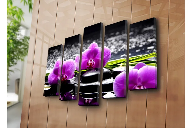 Suuri 5-osainen canvas-taulu, 105x70 cm - Violetit orkideat mustilla kivillä heijastuksilla vedessä - Violetti / Musta / Vihreä - Sisustustuotteet - Taulu & taide - Canvas-taulu