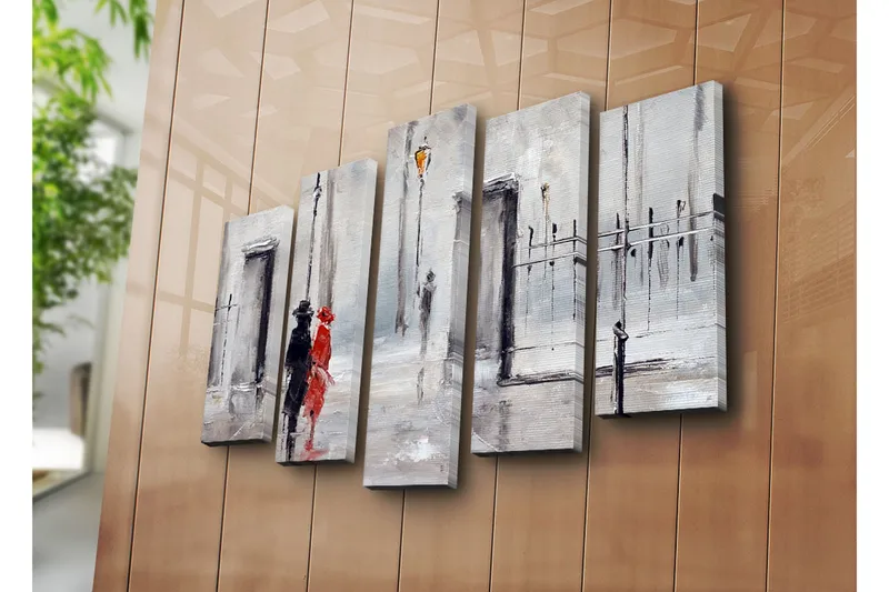 Suuri 5-osainen canvas-taulu, 105x70 cm - Pariskunta sateessa punaisessa mekossa ja mustassa puvussa - Punainen / Musta / Harmaa - Sisustustuotteet - Taulu & taide - Canvas-taulu