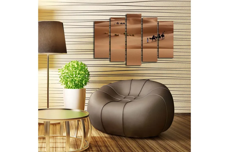Suuri 5-osainen canvas-taulu 105x70 cm - Kamelikaravaani hiekkadyynien läpi - Hiekanbeige / Vaaleanruskea / Vihreä - Sisustustuotteet - Taulu & taide - Canvas-taulu